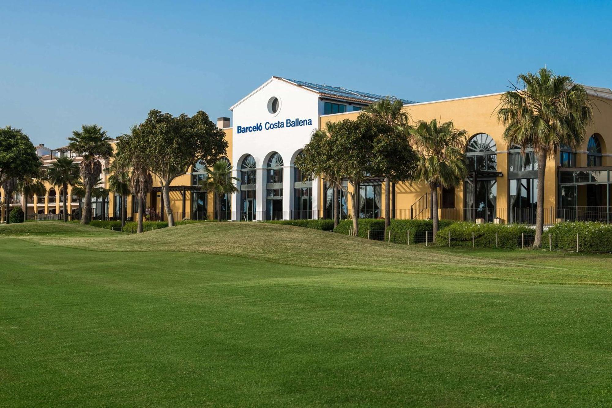 Barcelo Golf & 4*